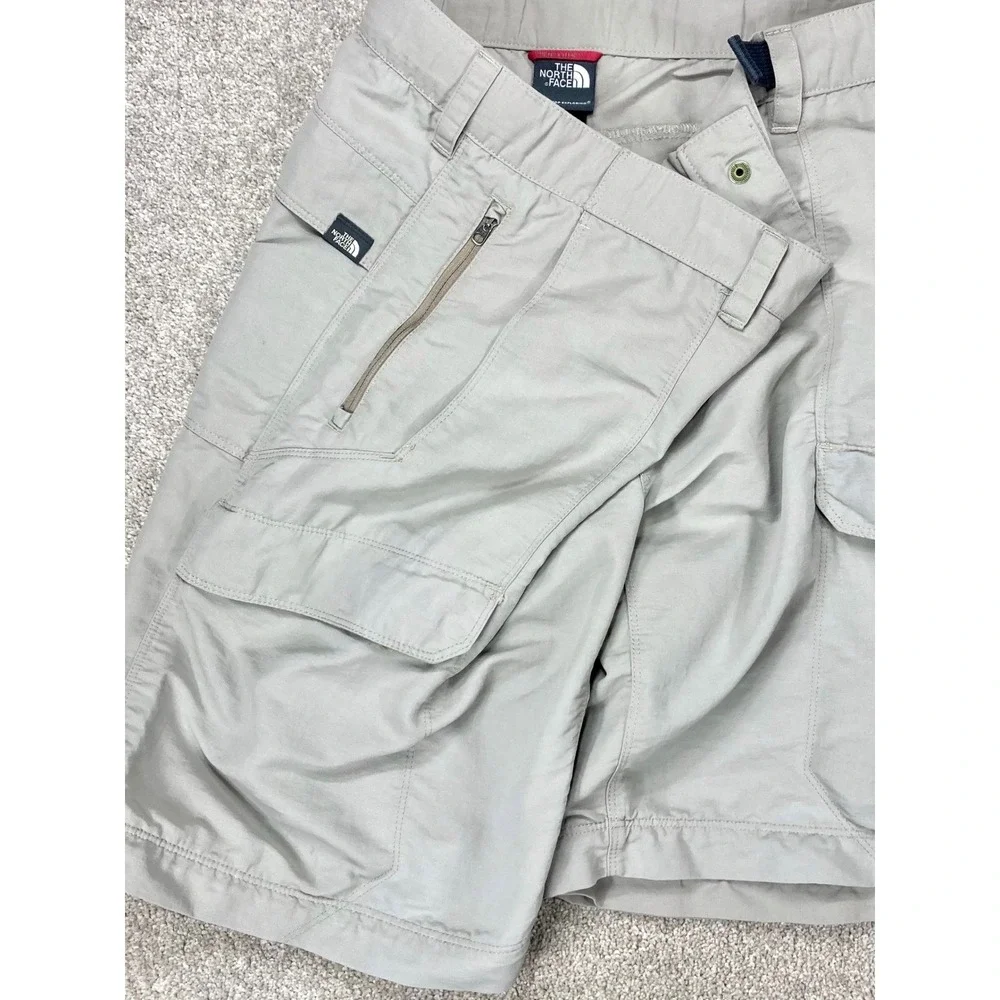 The North Face Cargo Hiking Shorts Mens Sz L Tan Utility Outdoor Gorpcore Travel